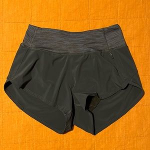 Outdoor Voices Hudson 2.5” short - Navy XS